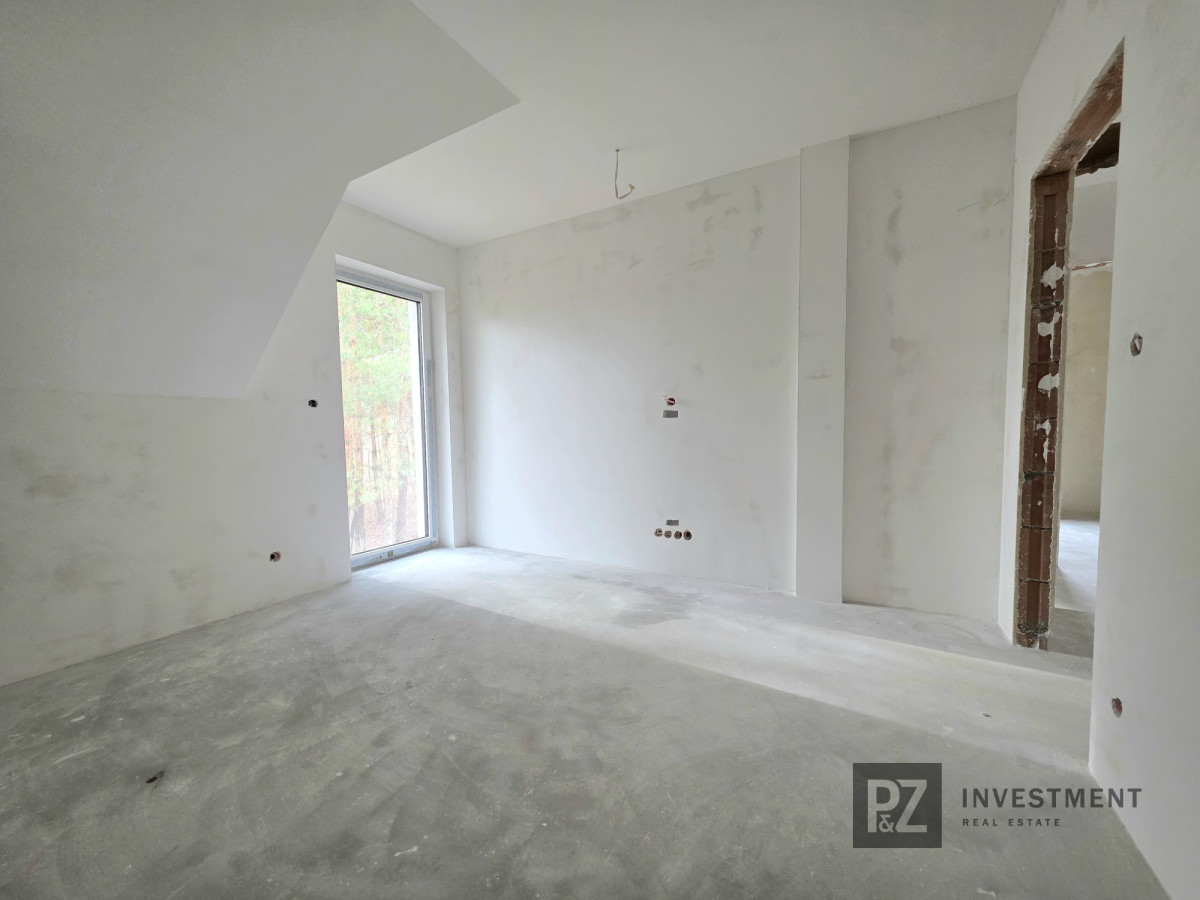 Dom w zabudowie bliźniaczej przy lesie