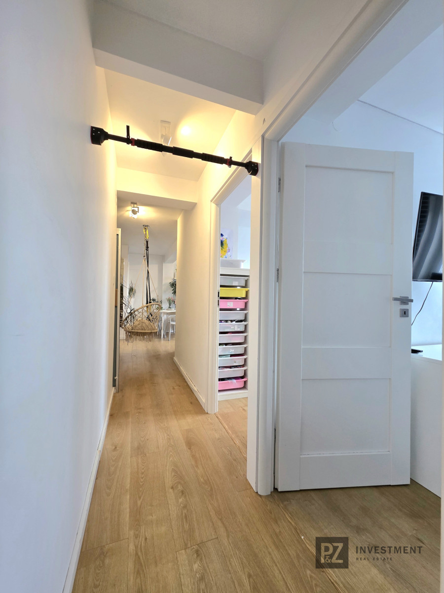 Przestronne 4- pokojowe mieszkanie!