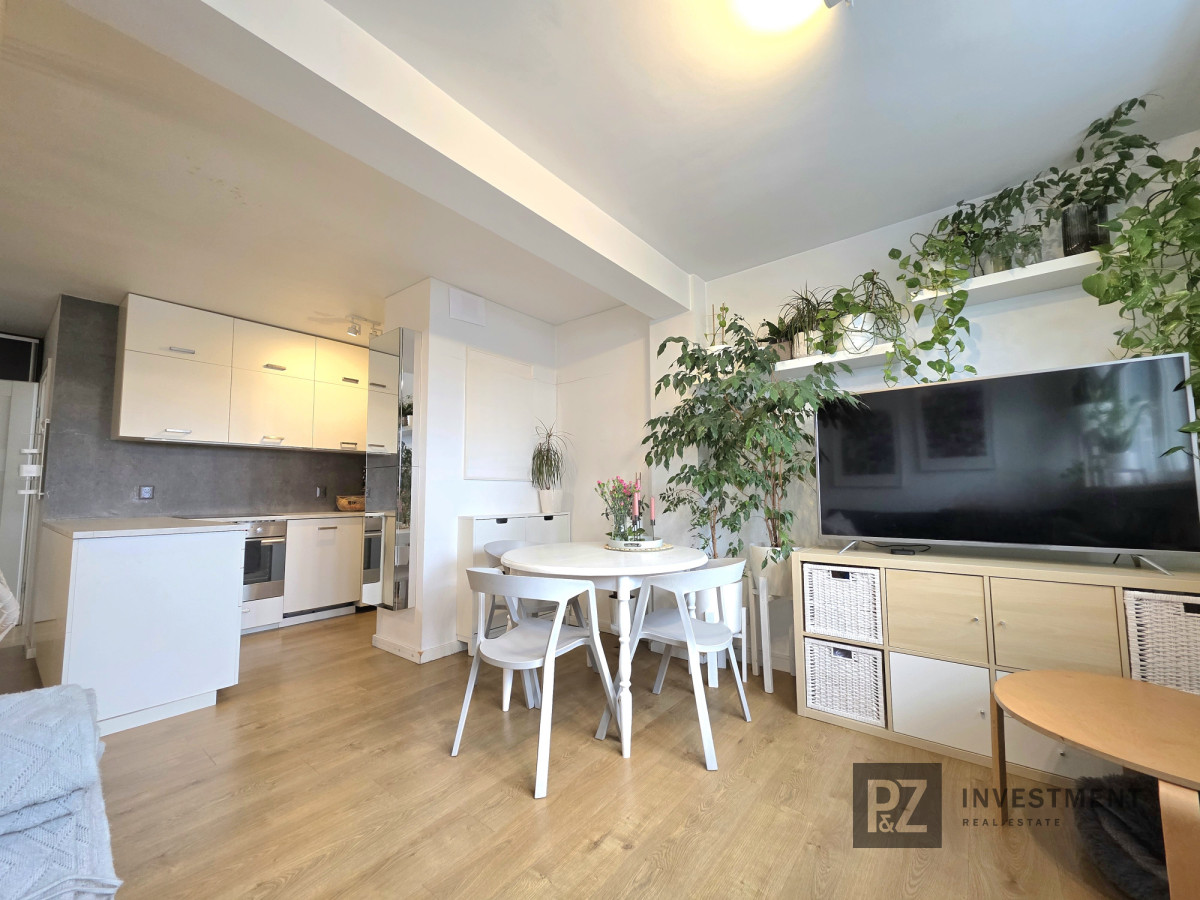 Przestronne 4- pokojowe mieszkanie!