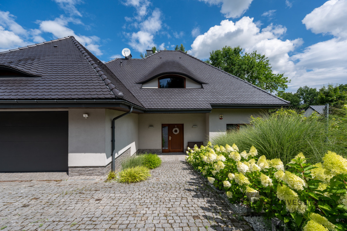 Dom wolnostojący do wynajęcia I Libertów I 216m2