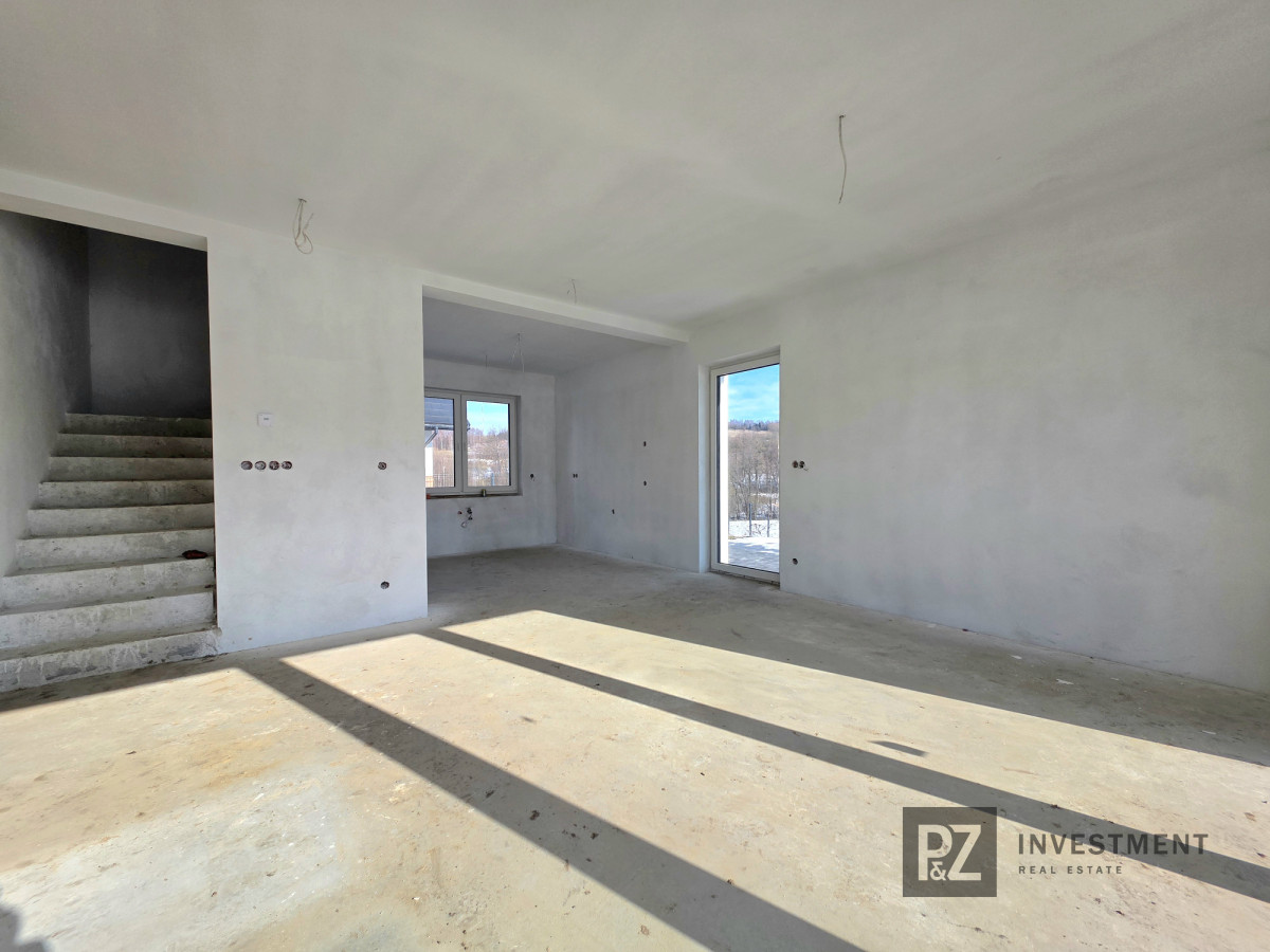 Atrakcyjny dom wolnostojący w stanie deweloperskim