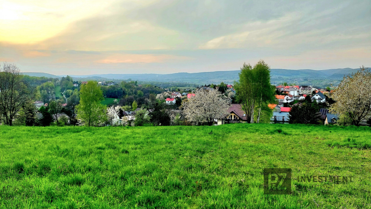 Działka na sprzedaż