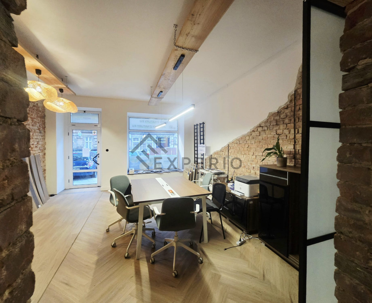 Komercyjny na sprzedaż