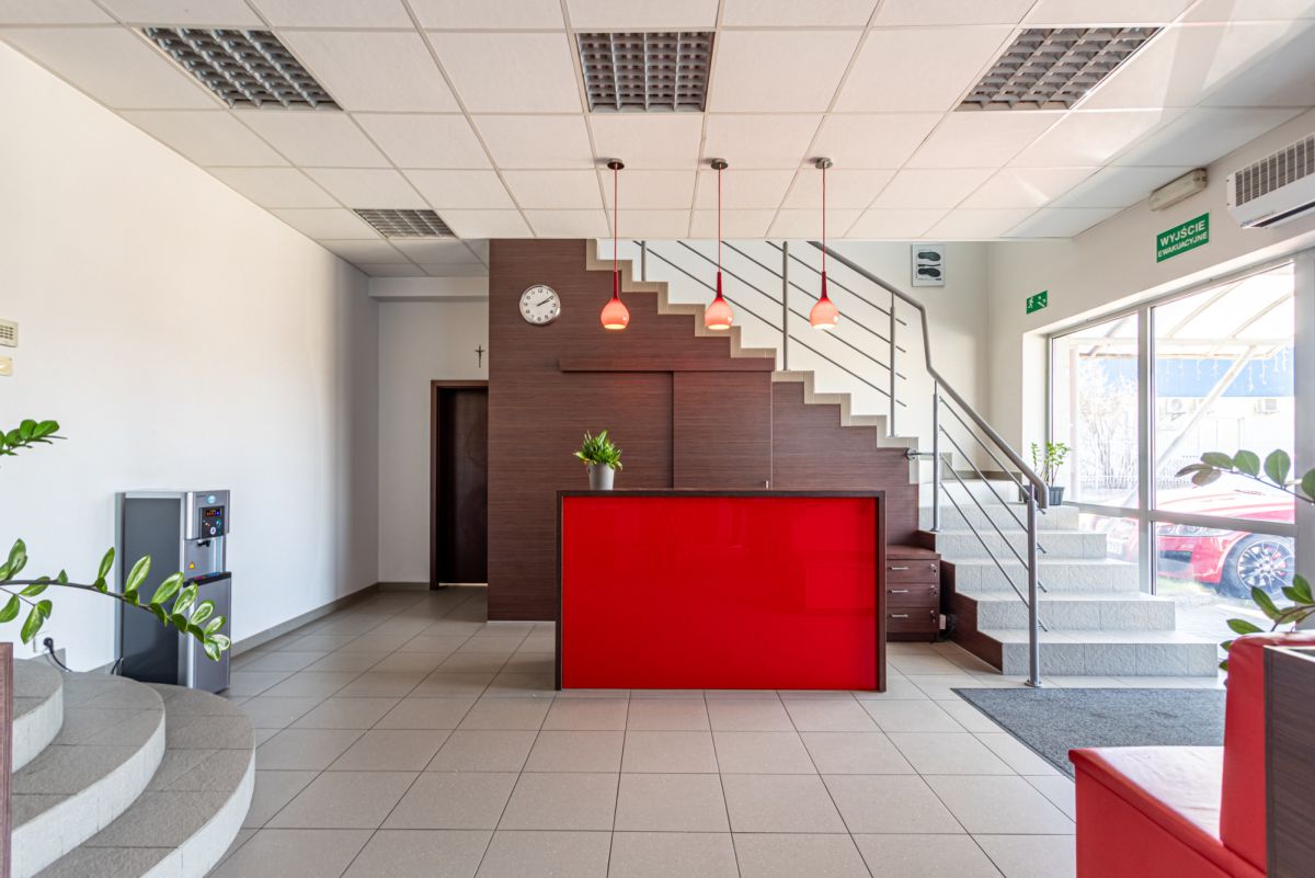 Komercyjny na wynajem