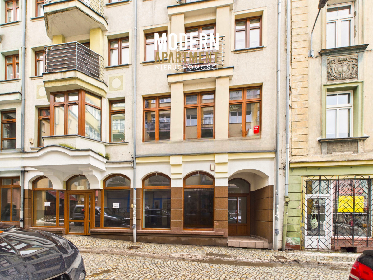 Komercyjny na sprzedaż