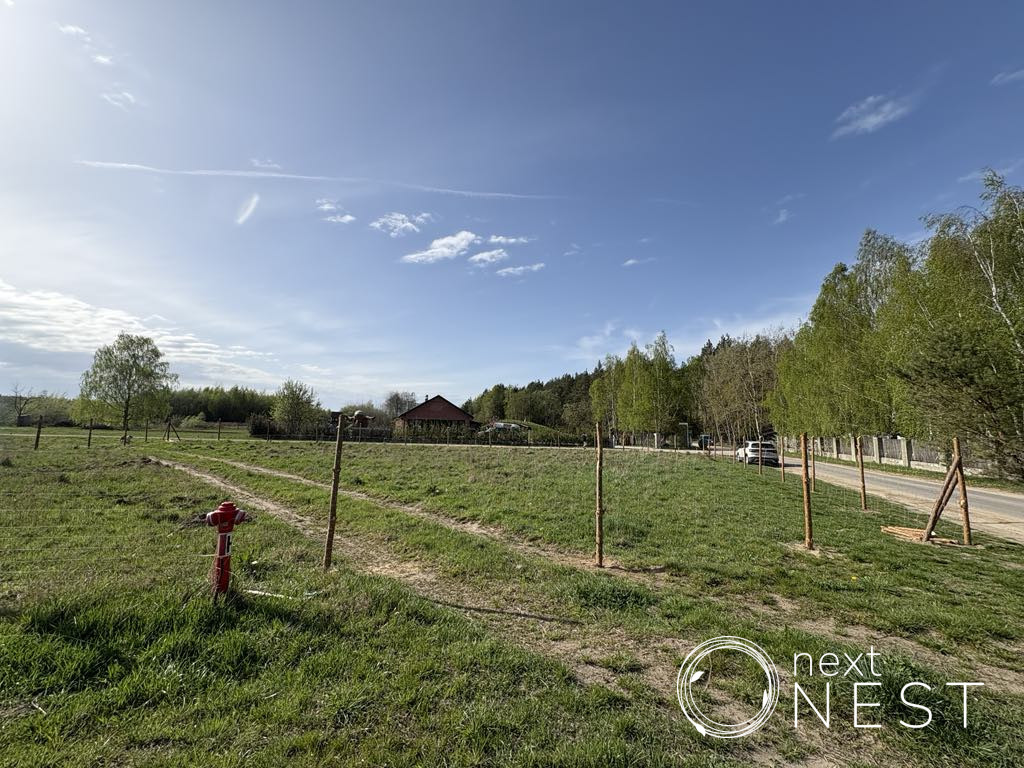 Działka na sprzedaż