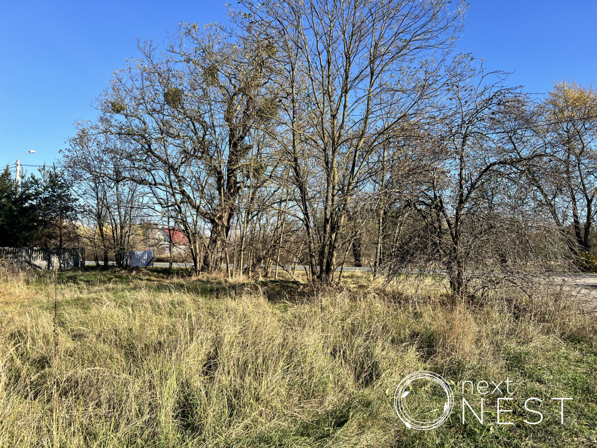 Działka na sprzedaż