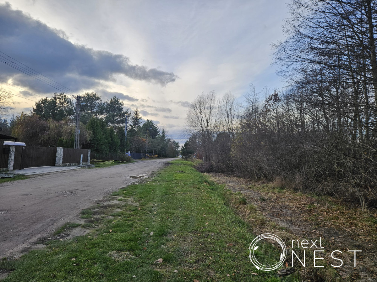 Działka na sprzedaż