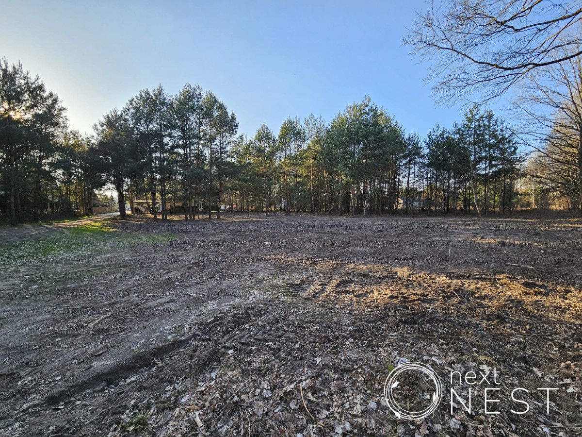 Działka na sprzedaż