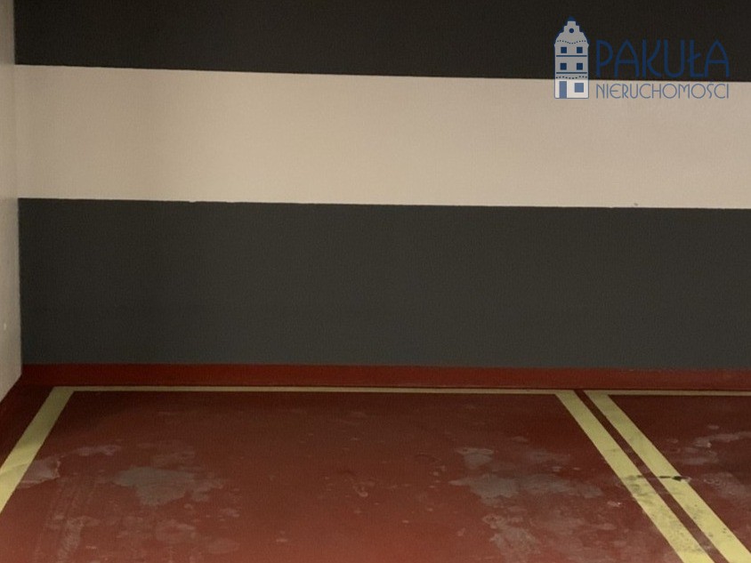 Komercyjny na wynajem