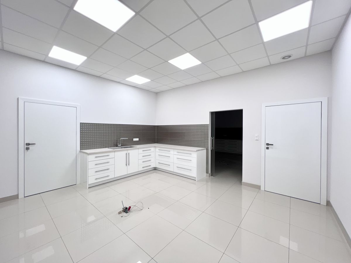 Komercyjny na sprzedaż