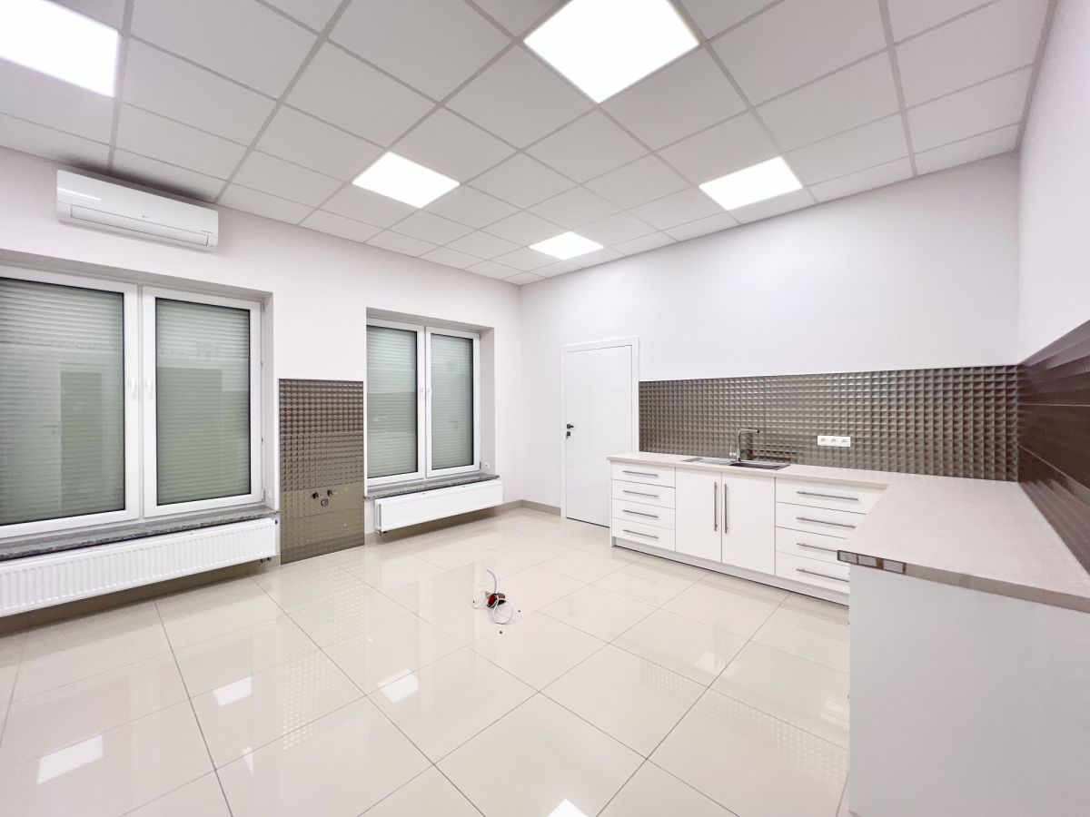 Komercyjny na sprzedaż