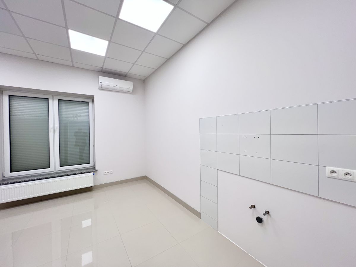 Komercyjny na sprzedaż