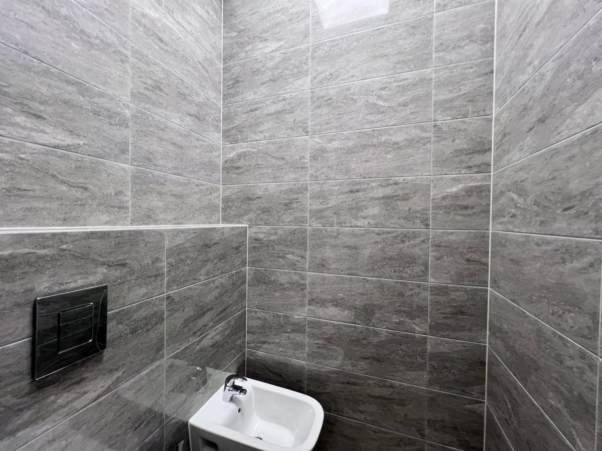 Komercyjny na sprzedaż