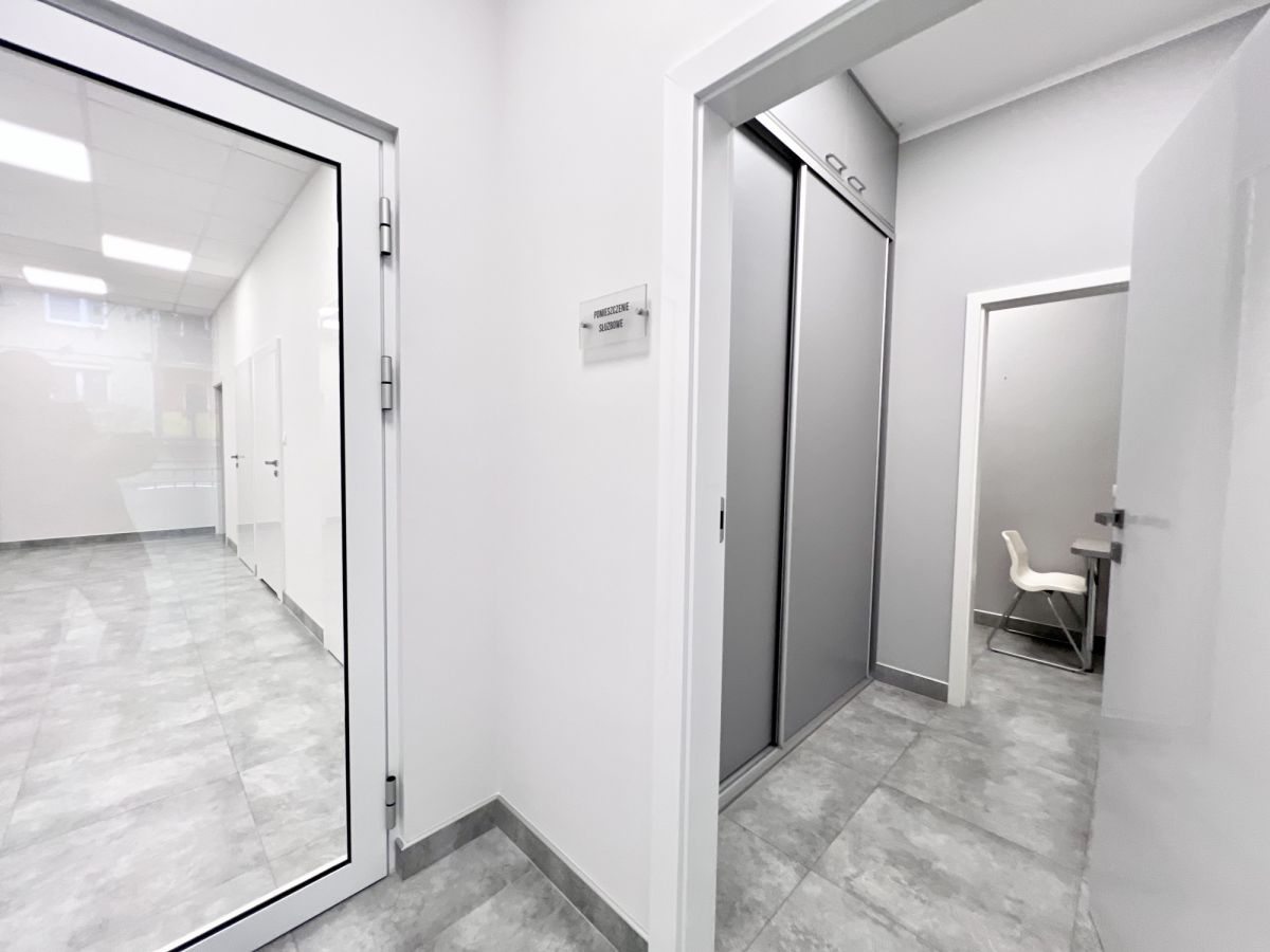 Komercyjny na sprzedaż