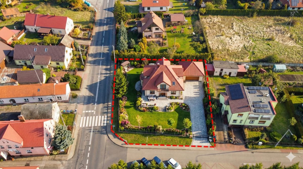 Działka na sprzedaż