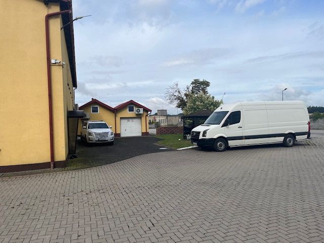 Komercyjny na sprzedaż