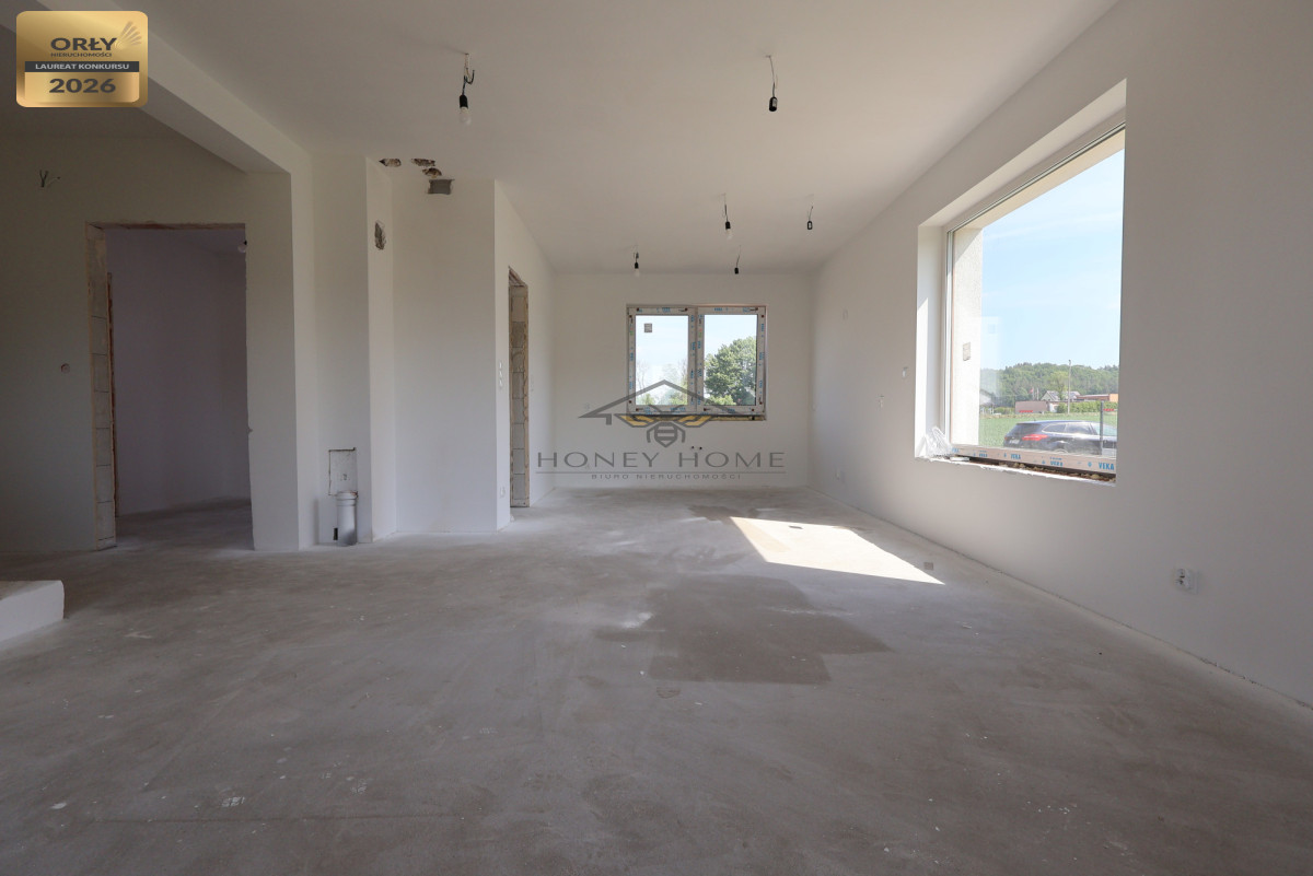 Dom wolnostojący z garażem | działka 1100 m2 — zdjęcie 3
