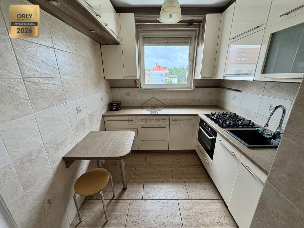 Dwupoziomowe + Poddasze Balkon Las Duża Piwnica — zdjęcie 2