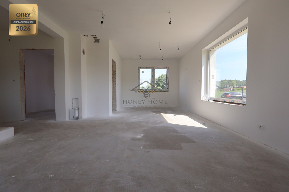 Dom wolnostojący z garażem | działka 1100 m2 — zdjęcie 3