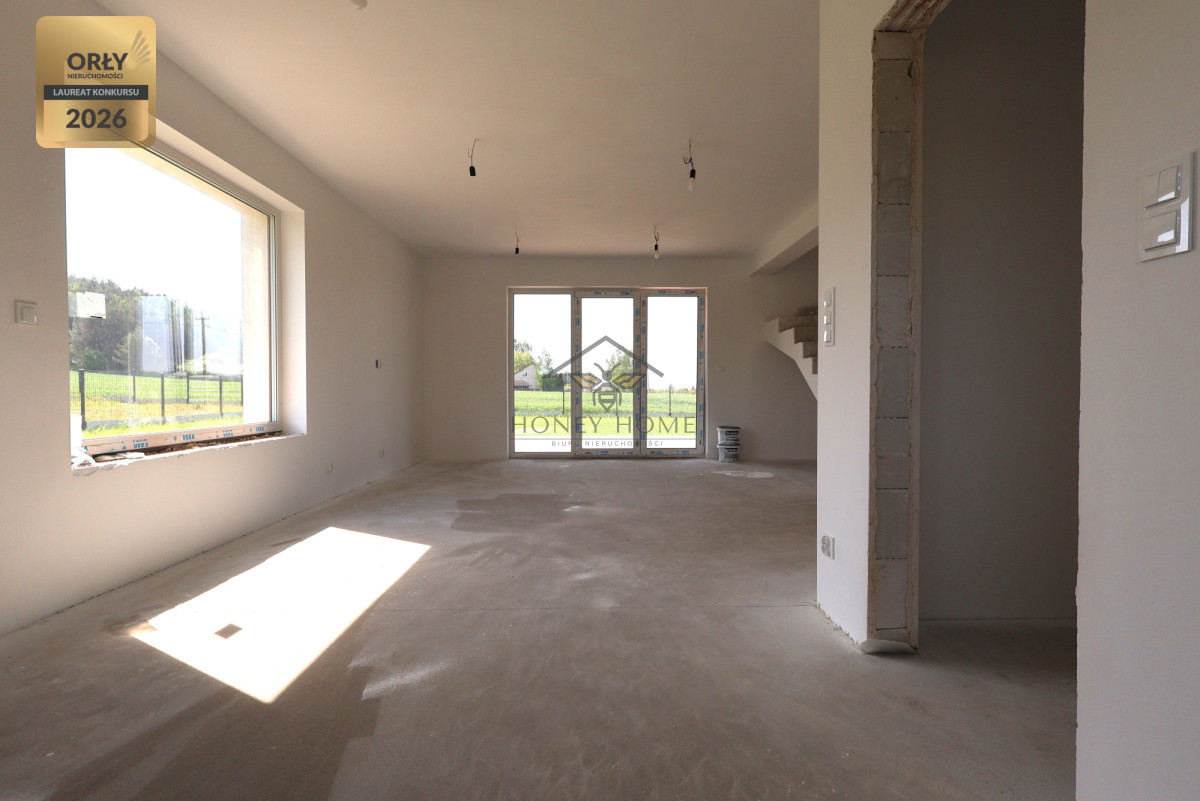 Dom wolnostojący z garażem | działka 1100 m2 — zdjęcie 4