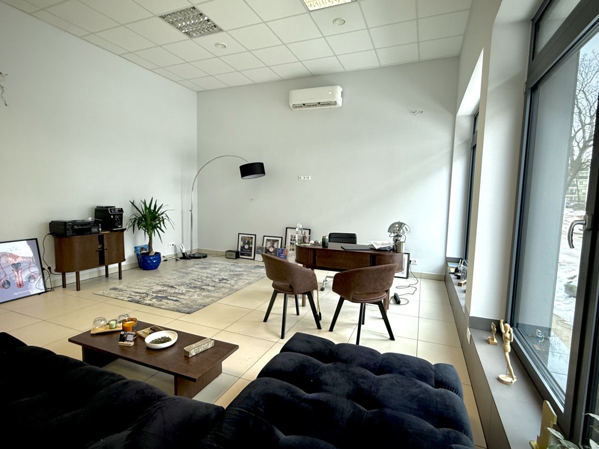 Komercyjny na wynajem