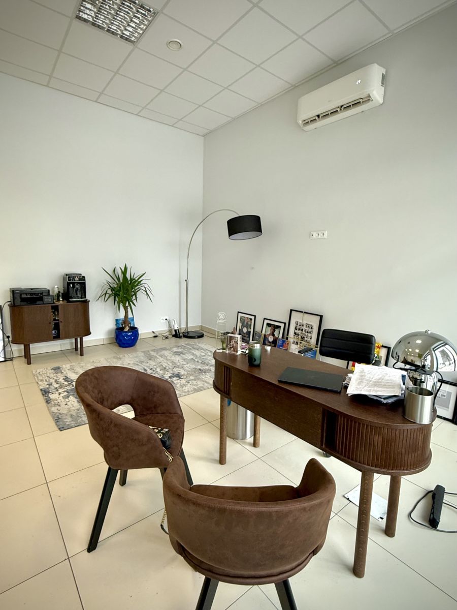 Komercyjny na wynajem