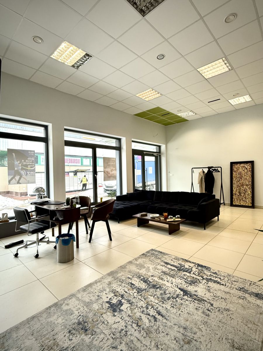 Komercyjny na wynajem