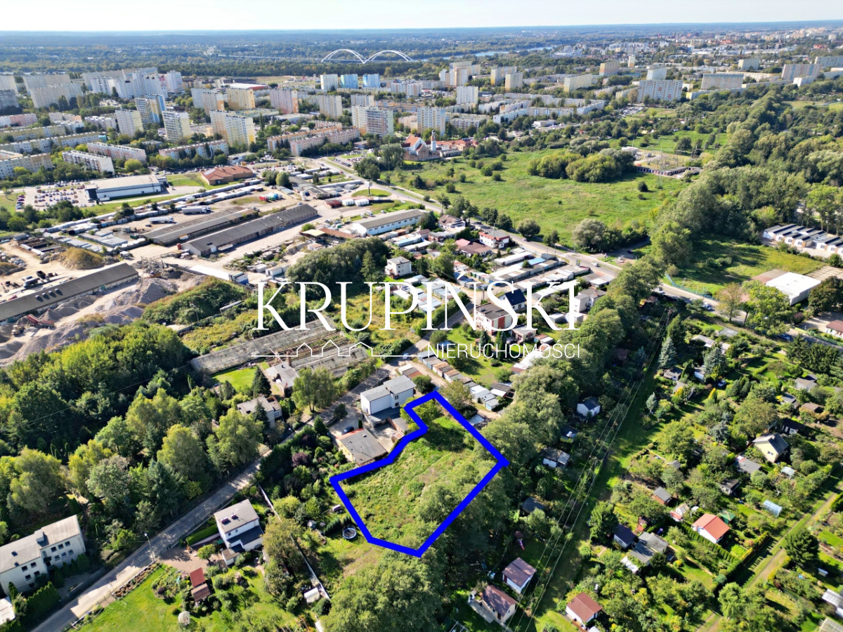 Działka na sprzedaż