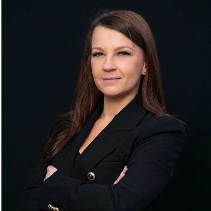MAGDALENA JAROS